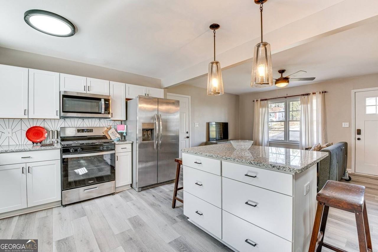 6385 Lobelia Rd Sw - Photo 3 of 26