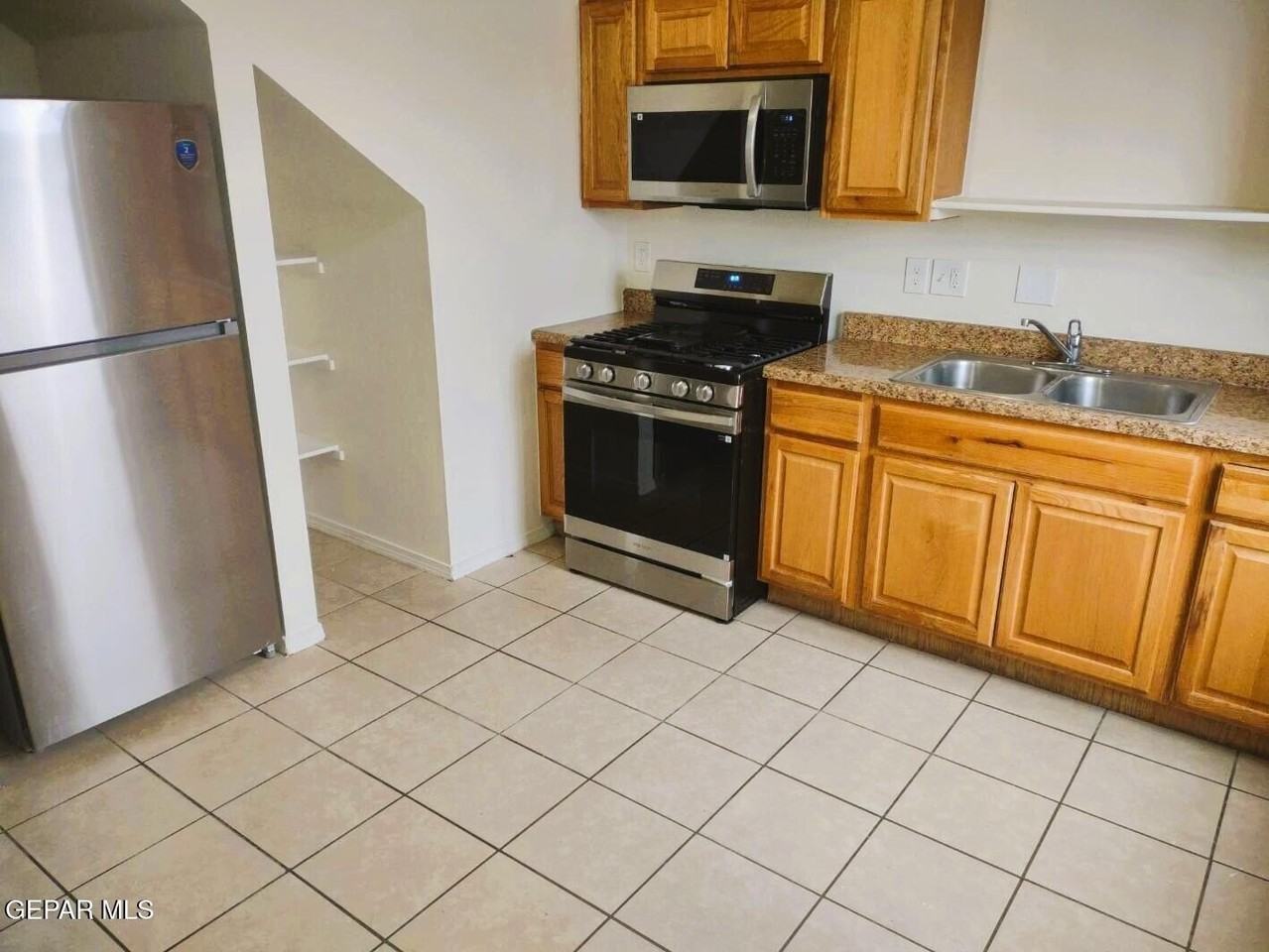 9488 Landry Mckee Ln Apt A #A - Photo 5 of 18