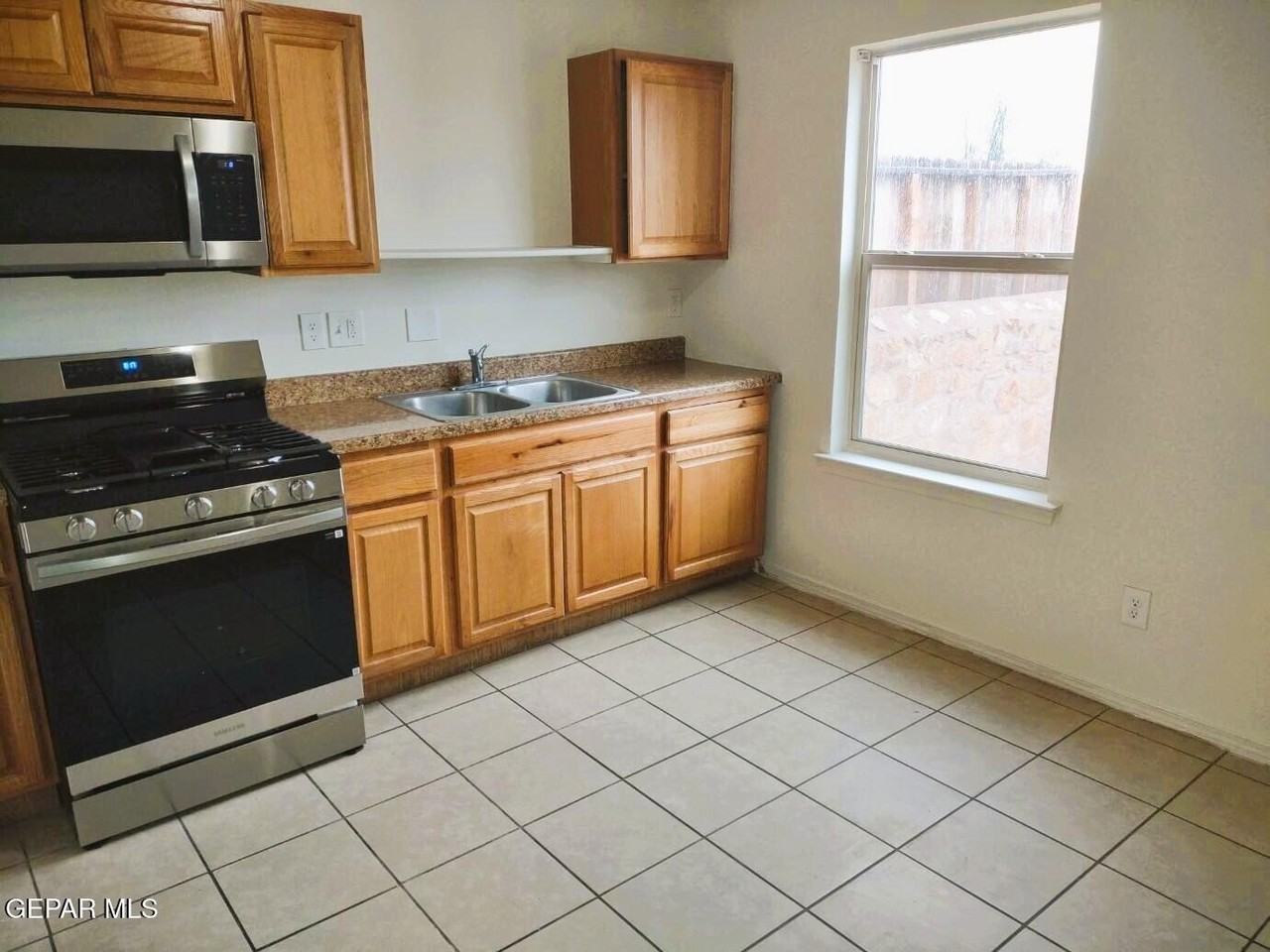 9488 Landry Mckee Ln Apt A #A - Photo 7 of 18