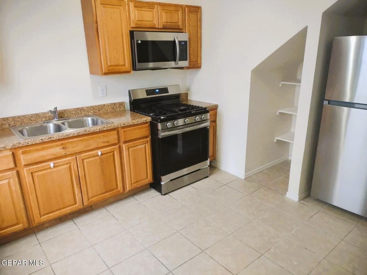 9488 Landry Mckee Ln Apt B #B - Photo 5 of 18