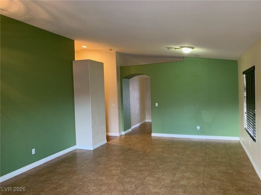 6286 Stone Hollow Ave - Photo 4 of 15