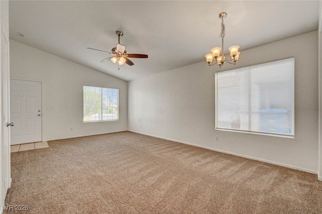 9573 Paradise Rd - Photo 7 of 39