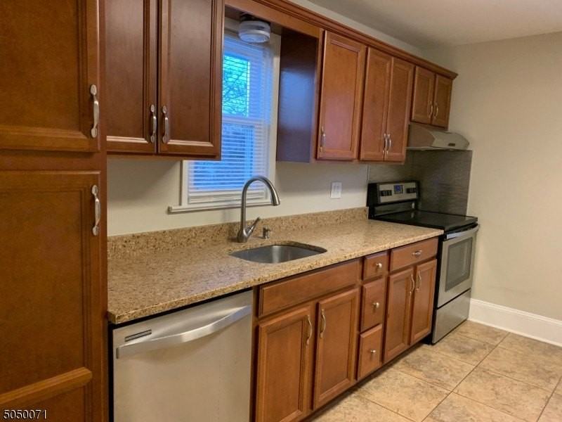 15 Washburn Pl - Photo 6 of 24