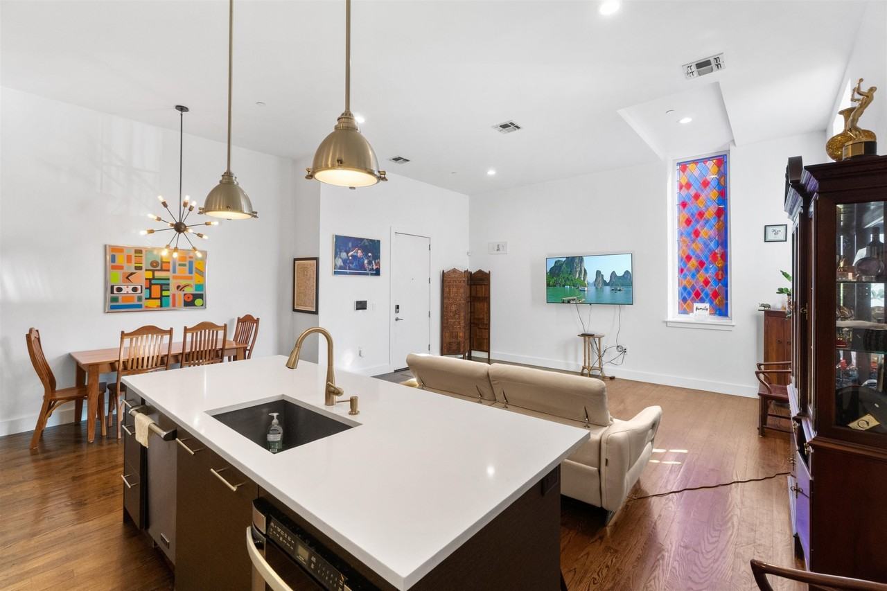 304 Pavonia Ave #102A - Photo 5 of 34