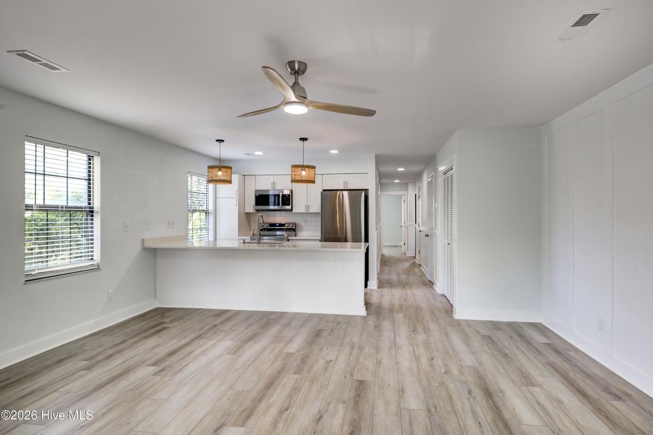 311 Country Club Villa Dr #3 - Photo 7 of 21