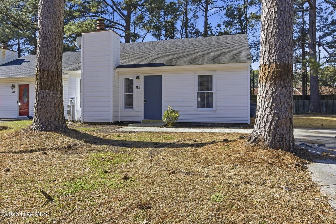 112 Corey Cir - Photo 2 of 23