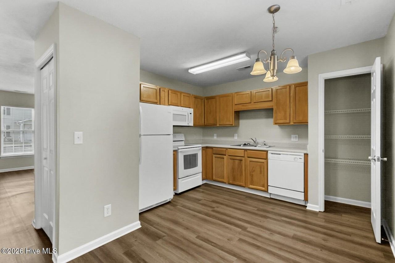 108 Pete Jones Dr Unit 6 #6 - Photo 5 of 17