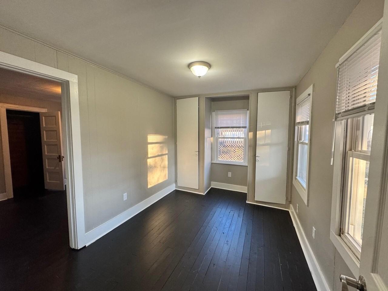 211 Langford Ct - Photo 5 of 14