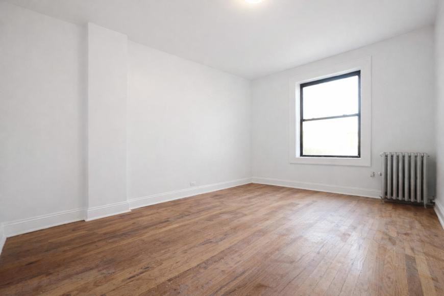 24 Thayer St - Photo 5 of 10