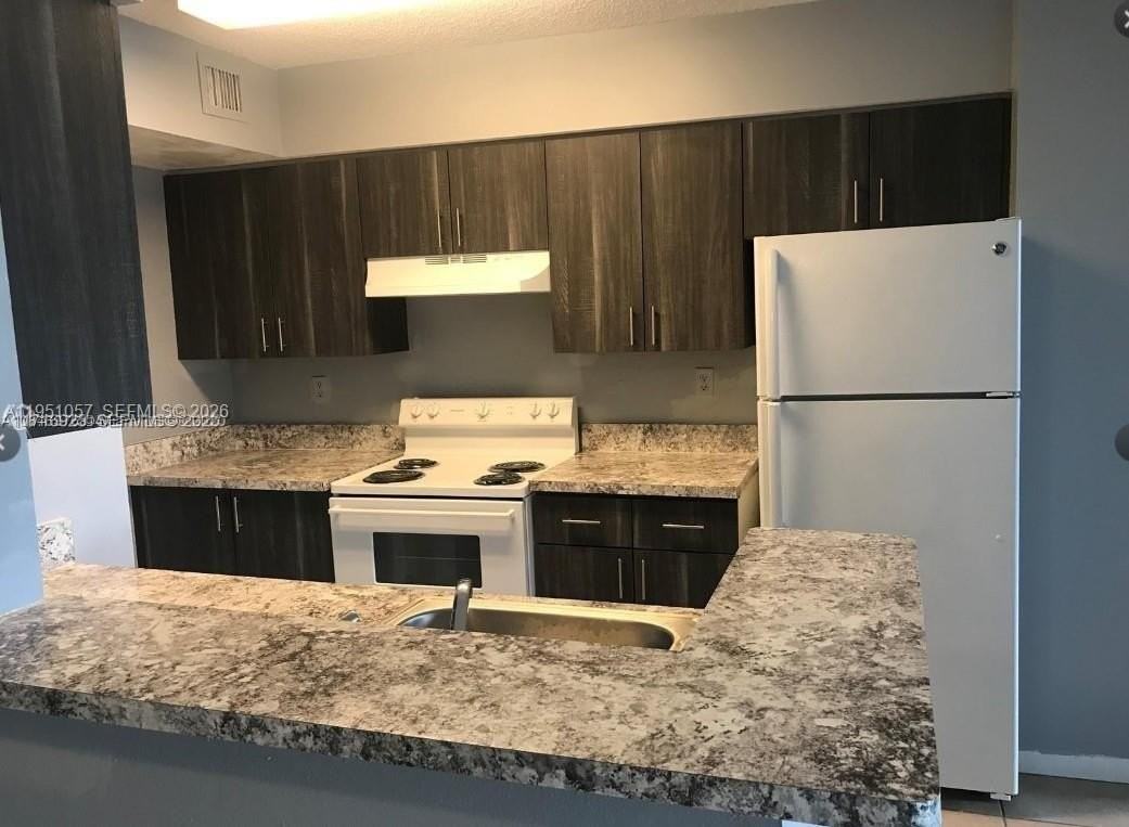 15221 Sw 80th St #306 - Photo 2 of 6