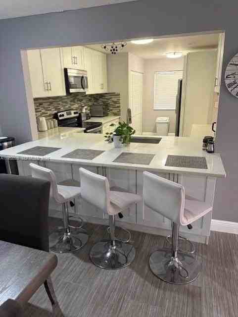 330 Lakeside Ct #206 - Photo 2 of 11