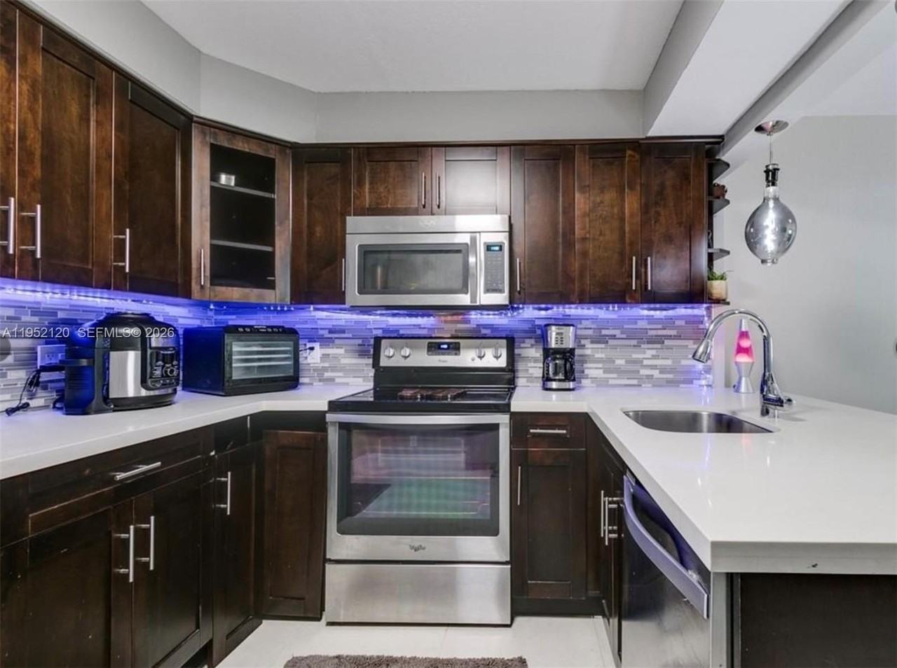 227 Wimbledon Lake Dr #227 - Photo 3 of 4