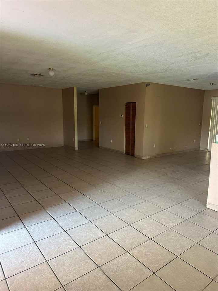 14220 Ne 4th Ave #0 - Photo 2 of 8