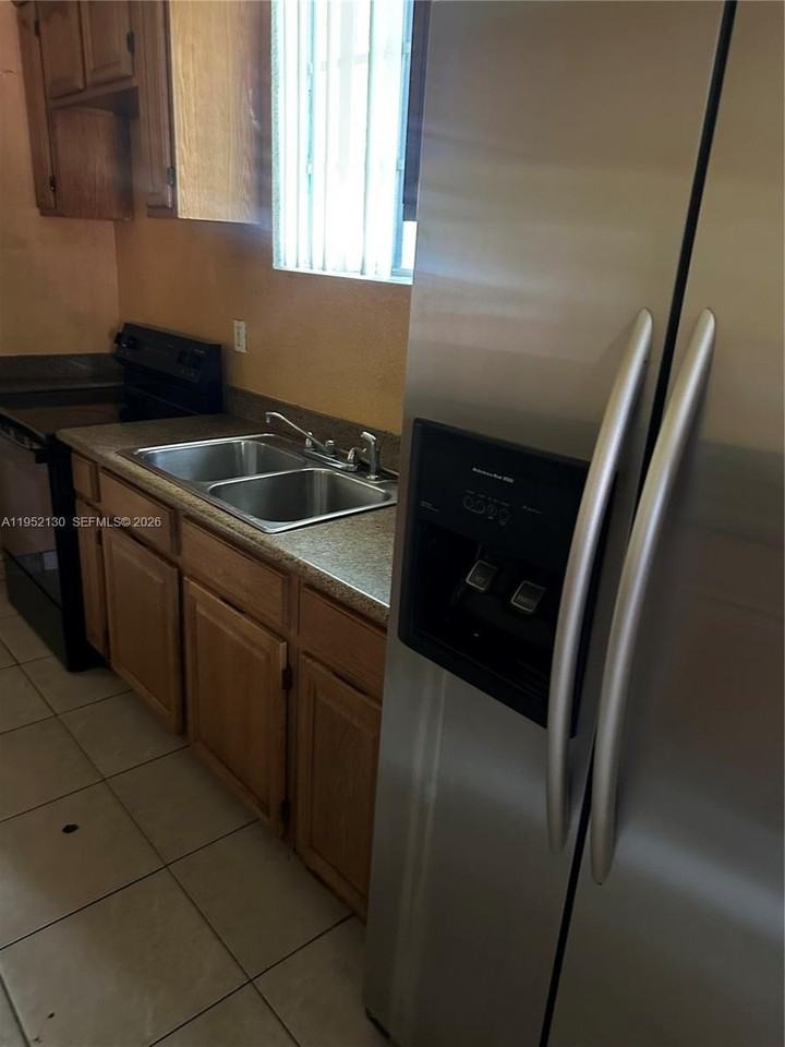 14220 Ne 4th Ave #0 - Photo 5 of 8