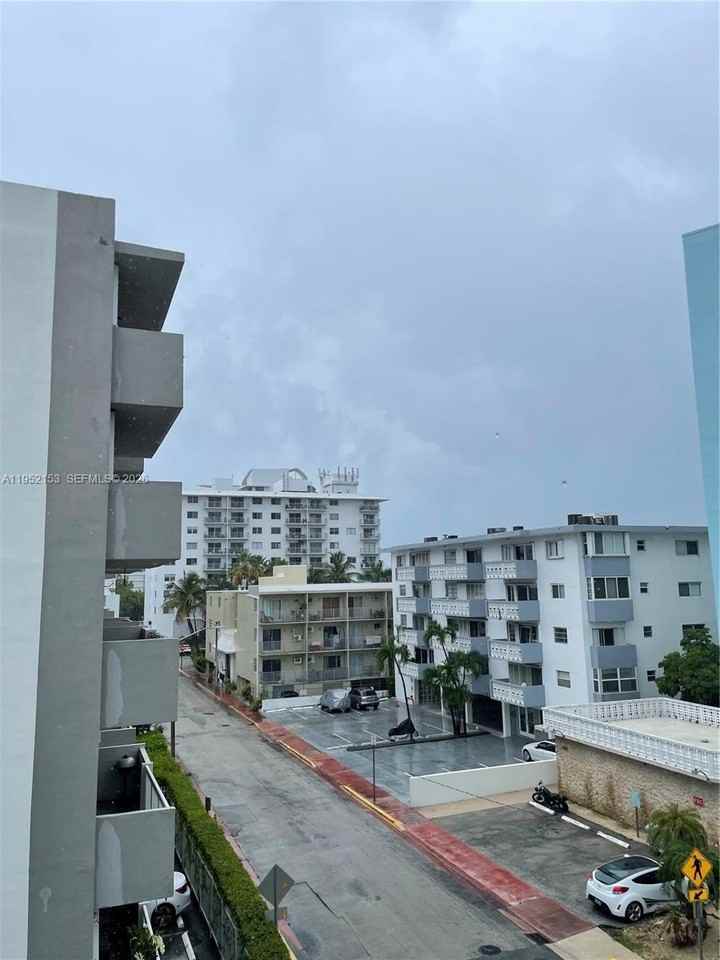 1674 Bay Rd #405 - Photo 4 of 22