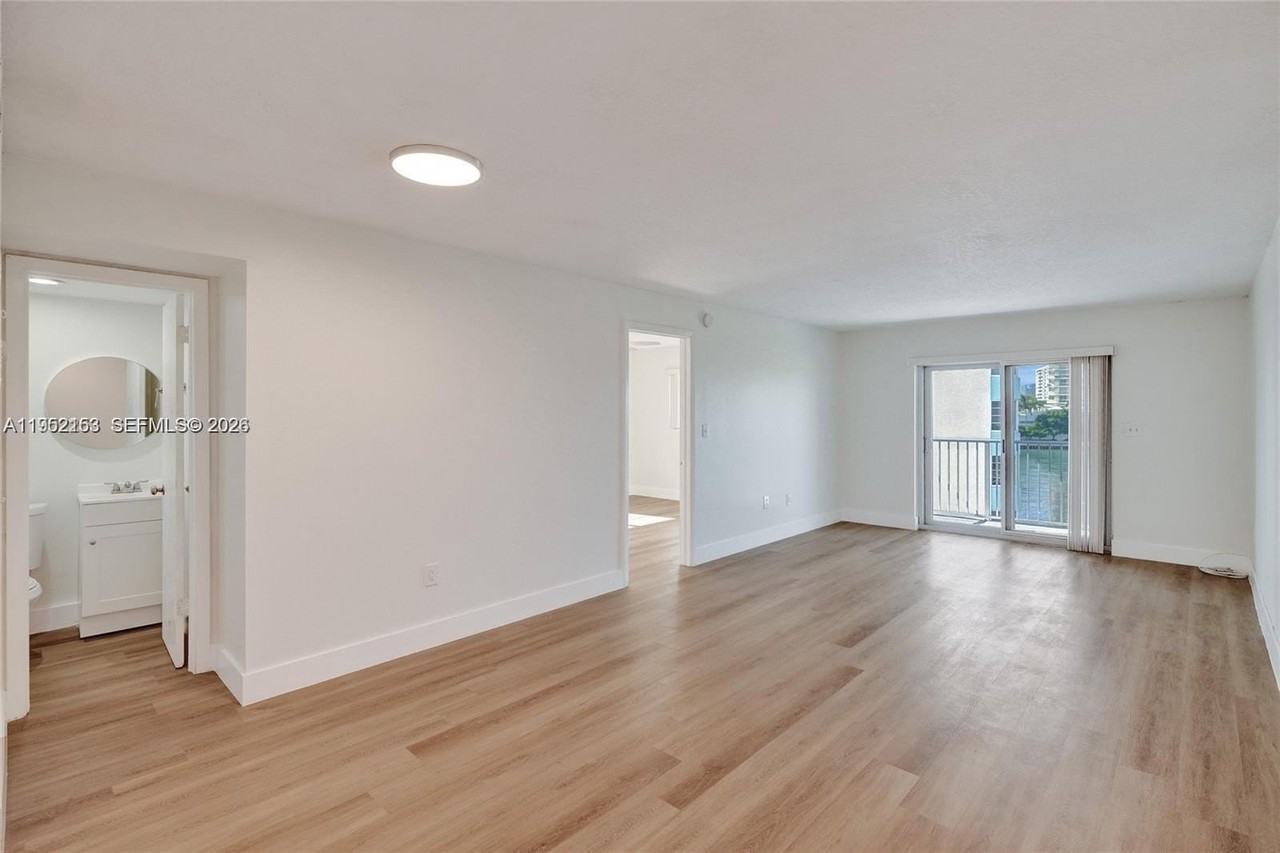 1674 Bay Rd #405 - Photo 6 of 22