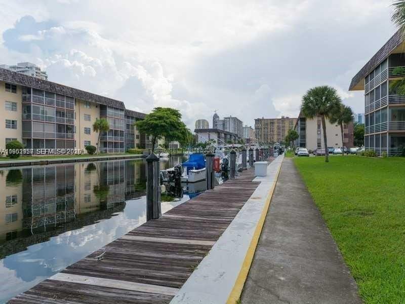 3551 Ne 169th St #411 - Photo 4 of 6