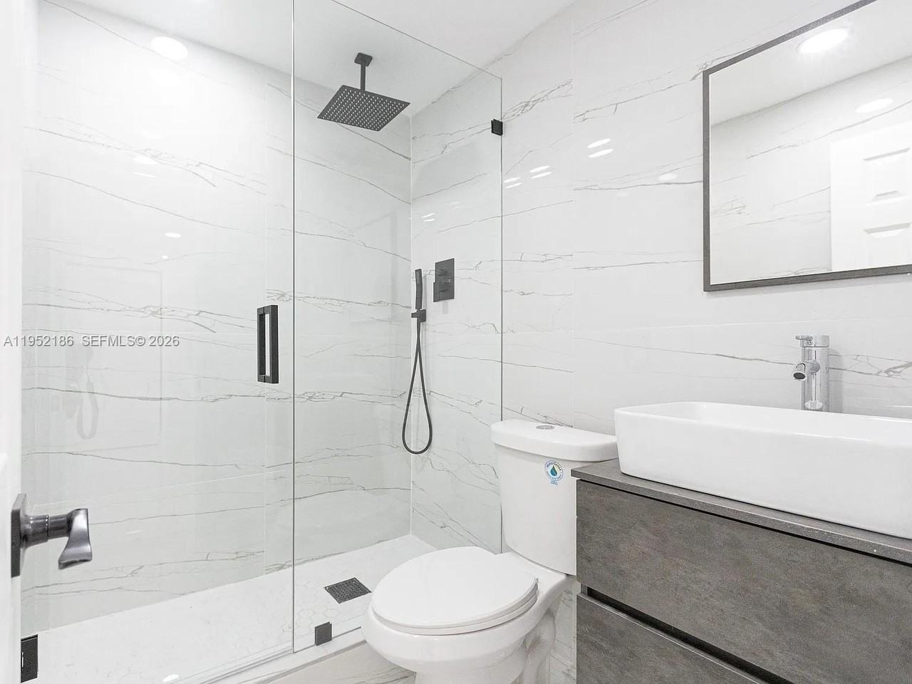 8281 Ne 2nd Ct #0 - Photo 2 of 4