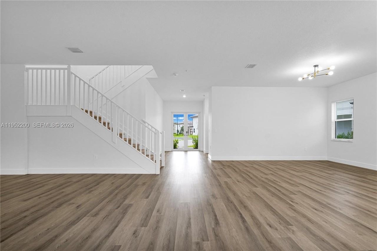 4422 Sw 122nd Way - Photo 5 of 50