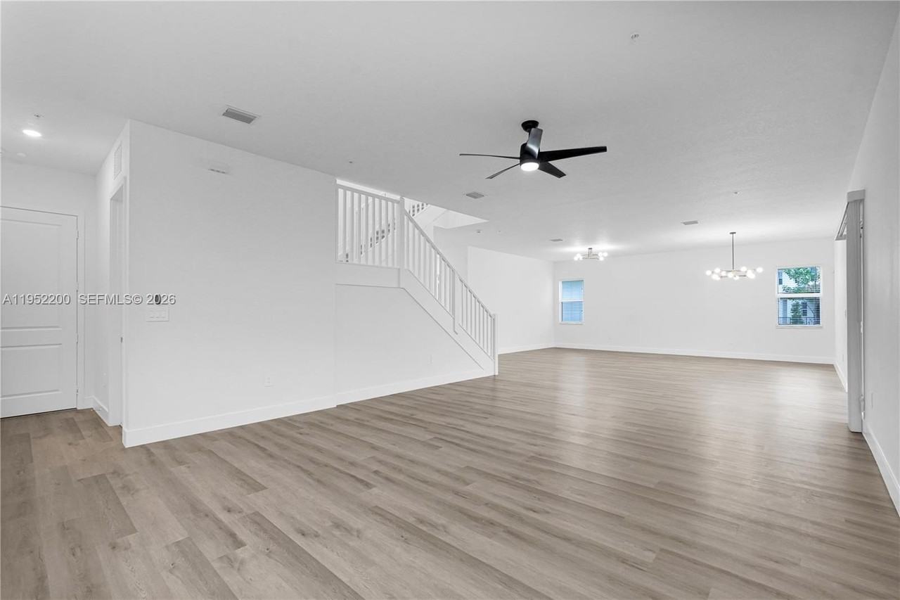 4422 Sw 122nd Way - Photo 6 of 50