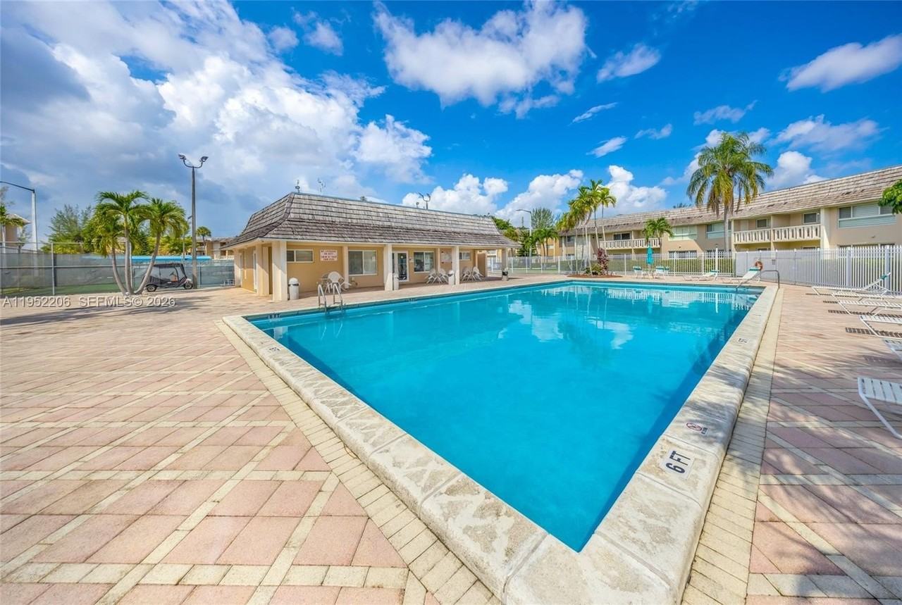 7480 Miami Lakes Dr #G105 - Photo 6 of 40