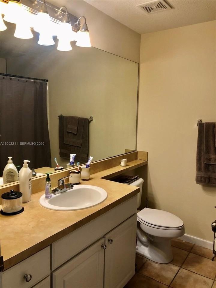 9873 Baywinds Dr #5208 - Photo 7 of 23