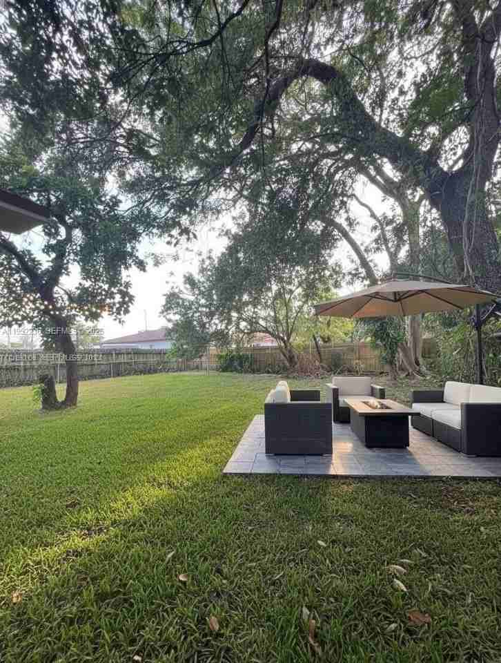 3333 Nw 43rd Ter #3333 - Photo 6 of 7