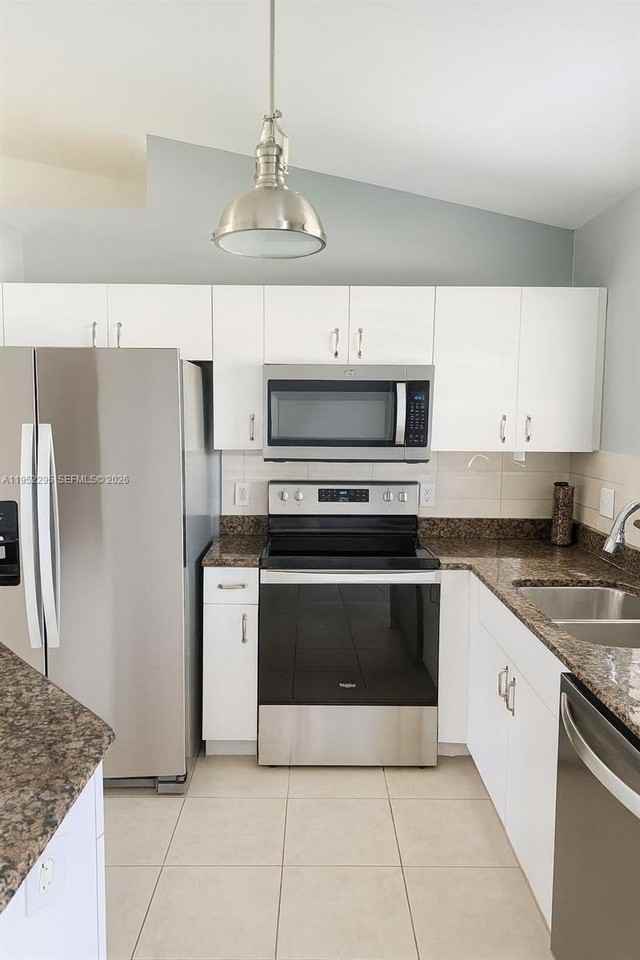 118 Ne 9th Ct - Photo 4 of 13