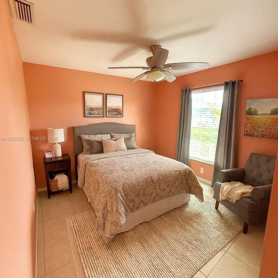 118 Ne 9th Ct - Photo 5 of 13