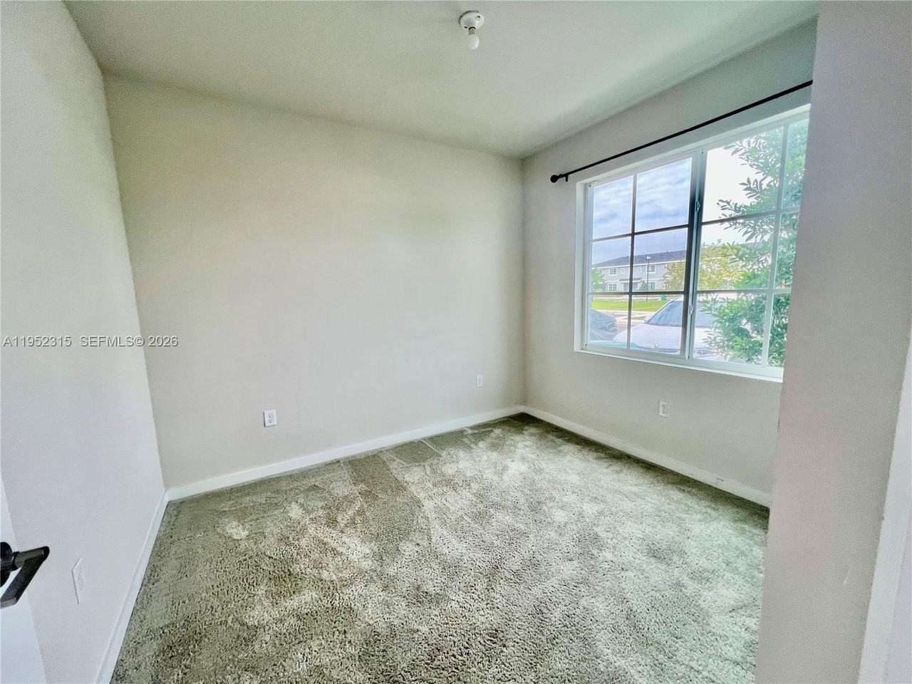 1045 Nw 4th Ter #1045 - Photo 2 of 22