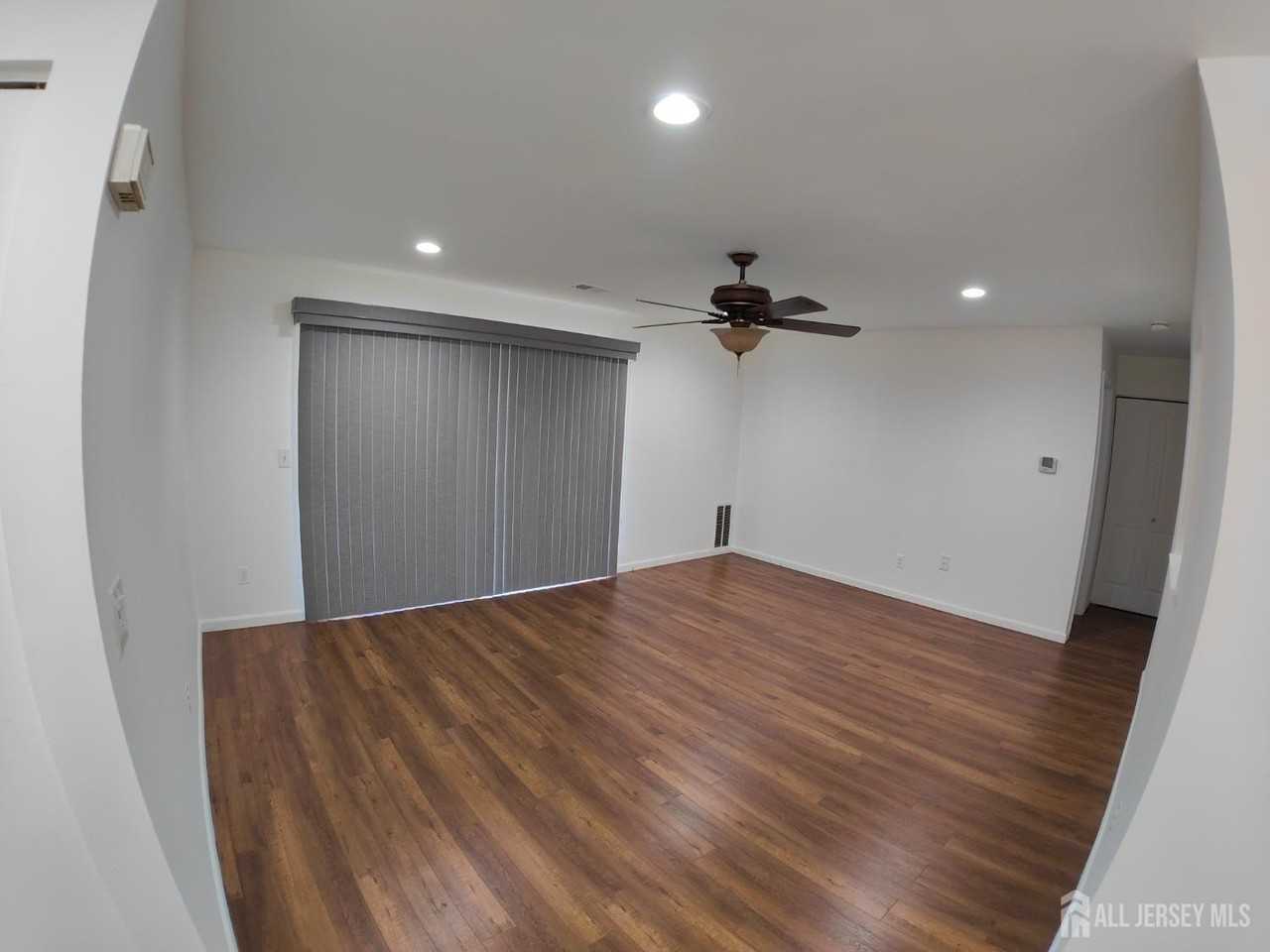 2205 Bayhead Dr - Photo 7 of 10