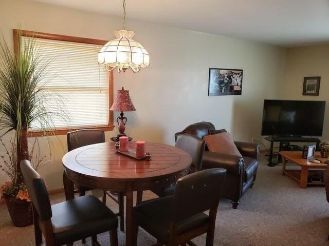 11325 W Center St - Photo 3 of 16