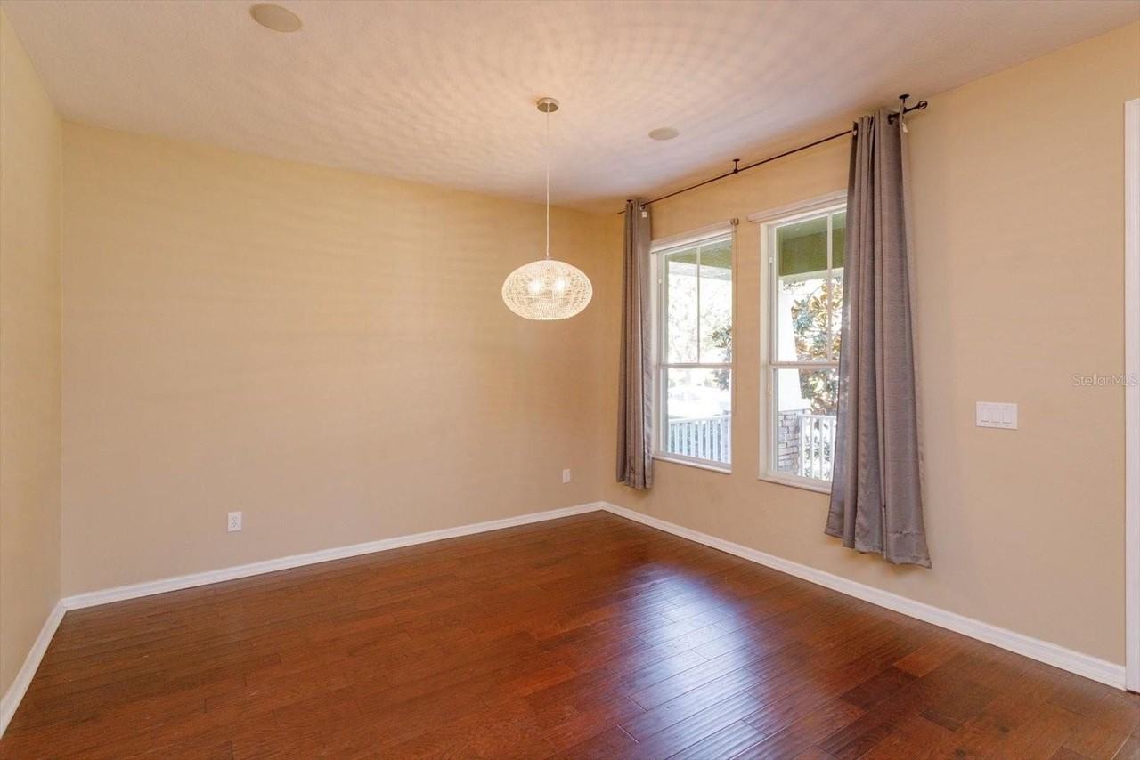 14464 Whittridge Dr - Photo 2 of 36