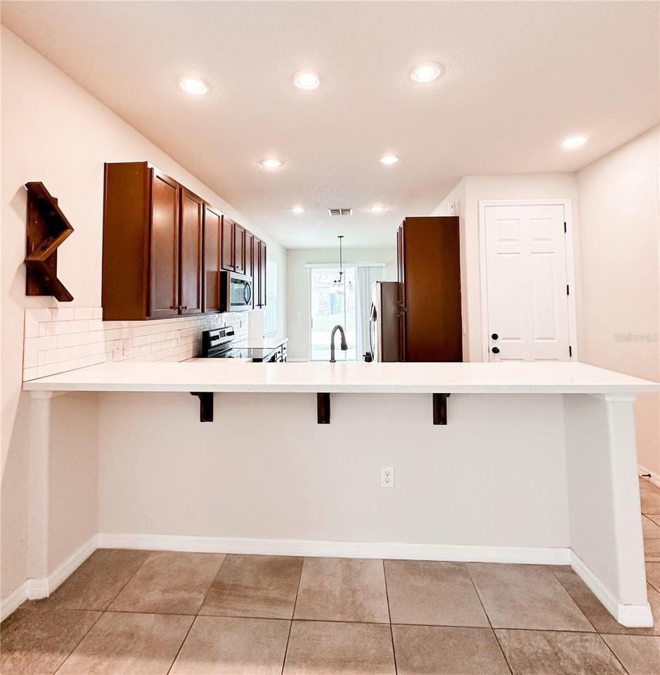 2644 Amati Dr - Photo 5 of 19