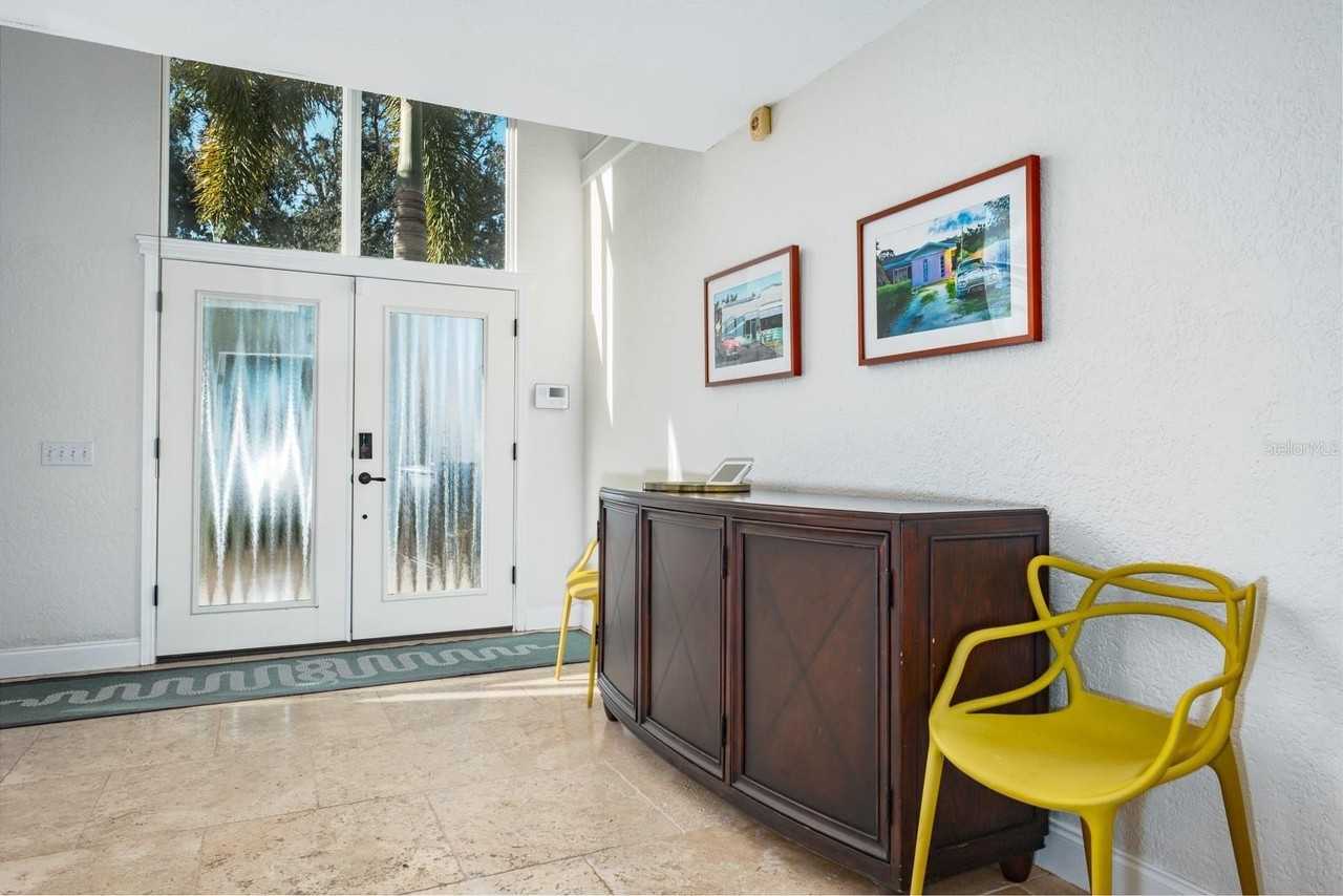 5949 Seabird Dr S - Photo 7 of 42