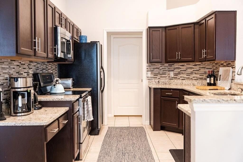 1282 Paradise Lake Dr - Photo 6 of 24