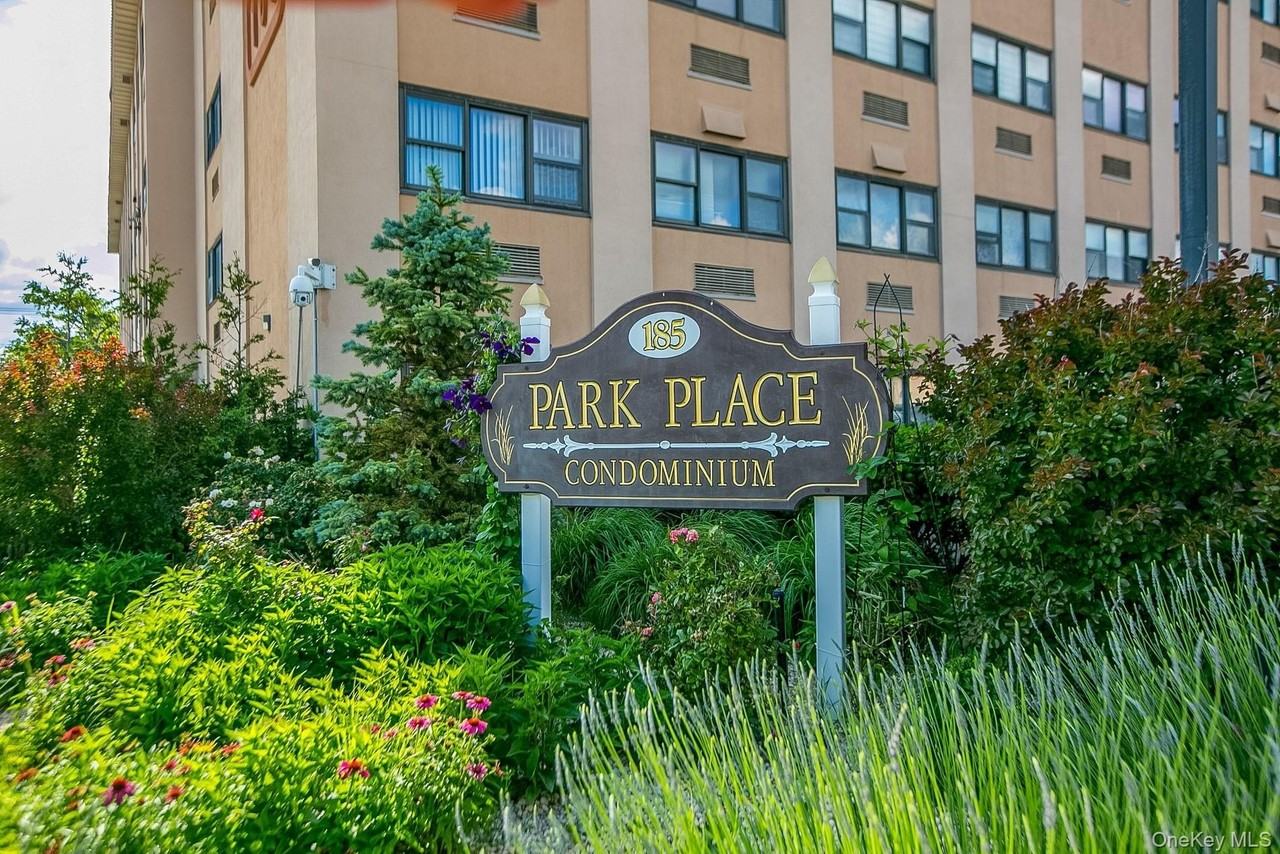 185 W Park Ave Apt 103 #103