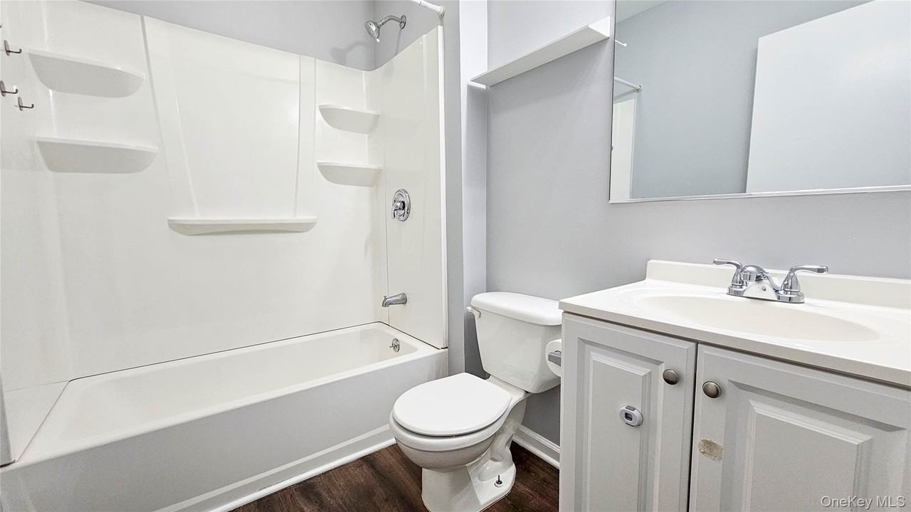 11 Middle St Unit A #A - Photo 6 of 18