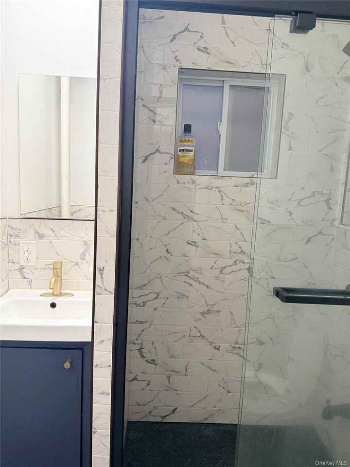 2162 Pitkin Ave Apt 1st #1stFL - Photo 6 of 9