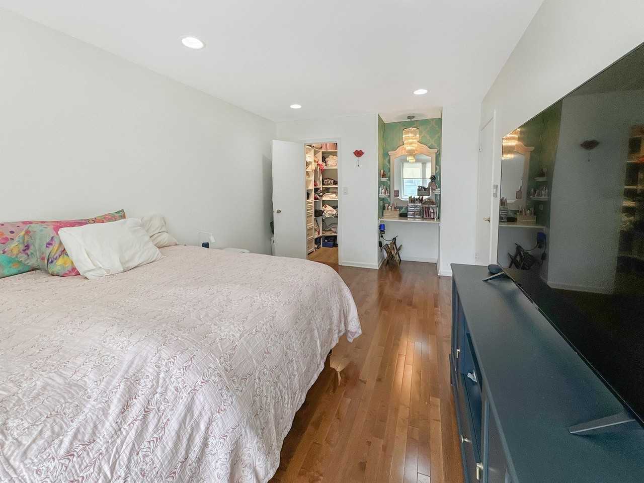 204 Inverrary Ln Unit 204 #204 - Photo 7 of 10