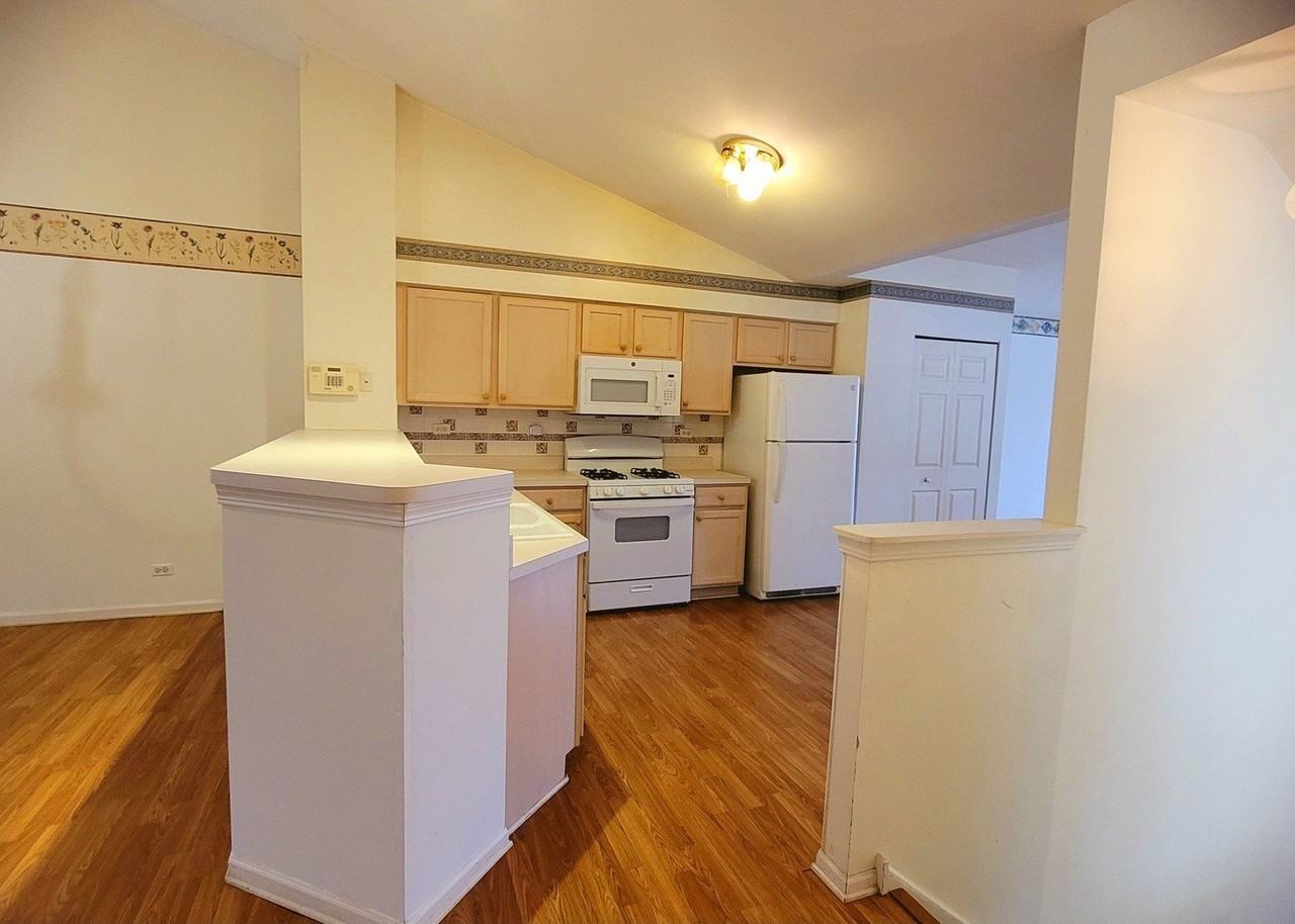 2125 Fulham Dr Unit 2125 #2125 - Photo 7 of 18