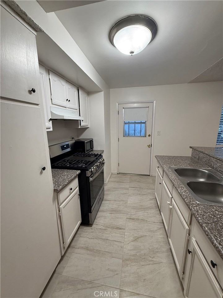 6612 N Figueroa St - Photo 7 of 21