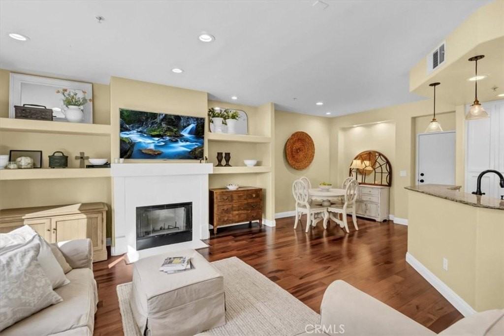 7310 Jordyn Ct - Photo 5 of 45