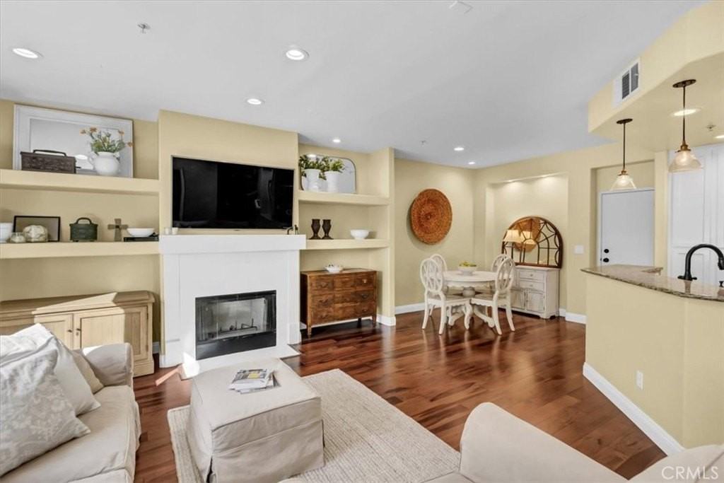 7310 Jordyn Ct - Photo 6 of 45