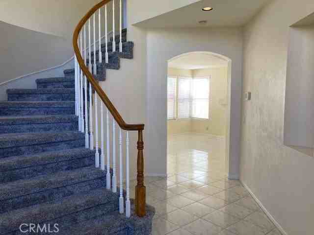 20 Flintstone - Photo 3 of 19