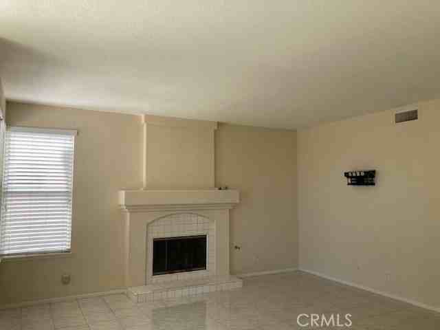 20 Flintstone - Photo 4 of 19