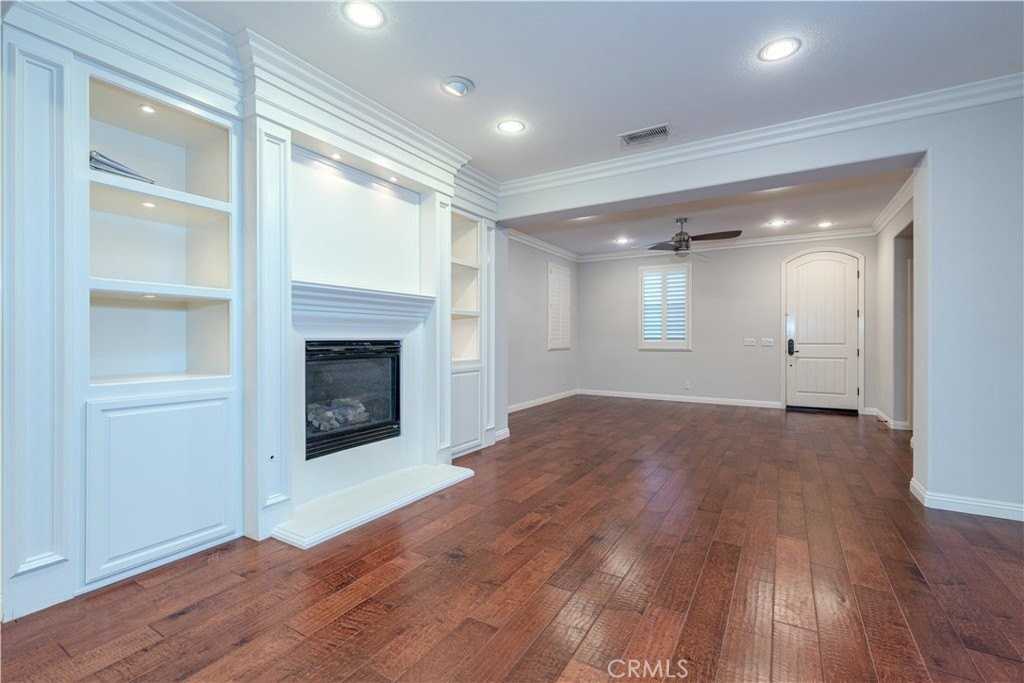 30 Long Fellow - Photo 6 of 40