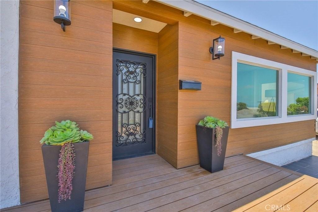 204 Via Colusa - Photo 3 of 38