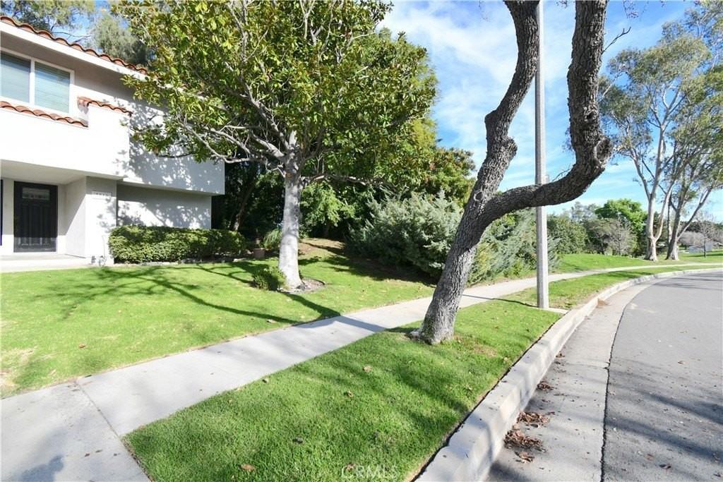 3249 Whiffletree Ln - Photo 3 of 44