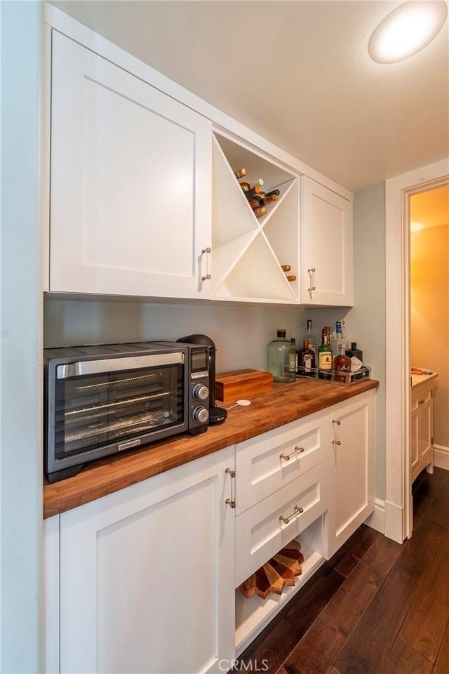 4 Santa Cruz Ct - Photo 7 of 28